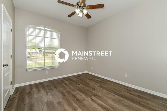 Building Photo - 3 Bedroom Pet-Friendly Home in Lehigh Acres, FL with Main Street Renewal