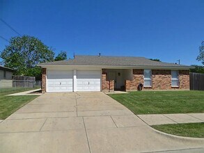 Building Photo - 5961 Richard Dr