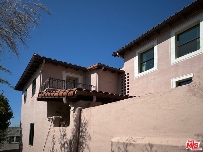 Building Photo - 3306 Waverly Dr