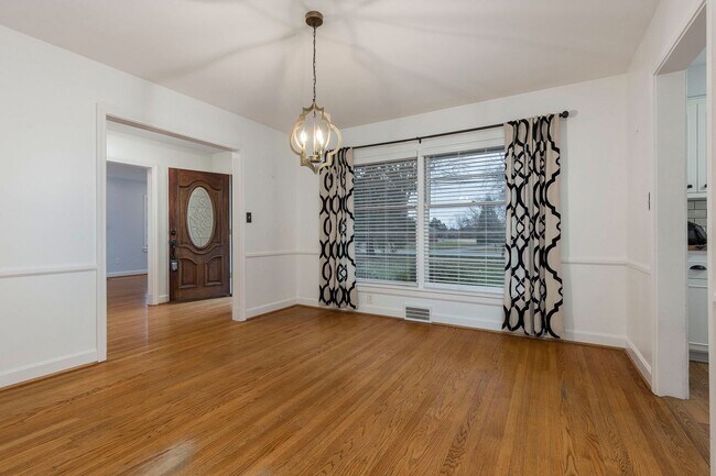 Building Photo - 4225 Rudy Ln