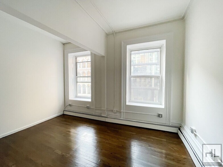 Building Photo - BROADWAY