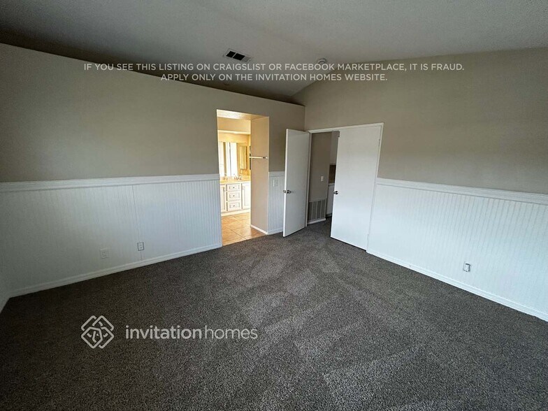 Building Photo - 11341 Rancho La Brea Dr
