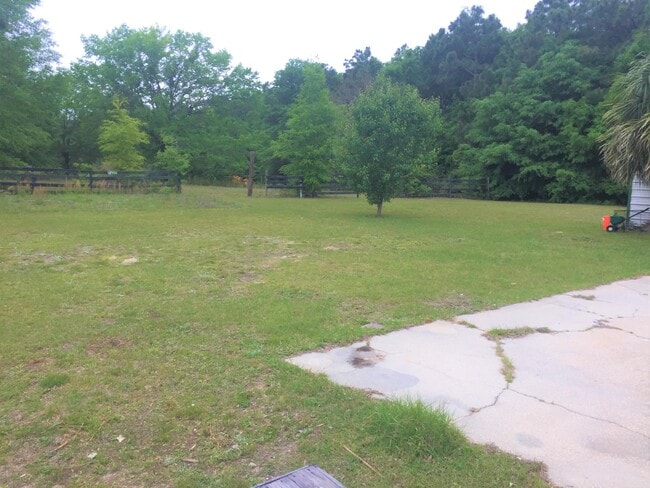 Building Photo - 8117 Delta Dr