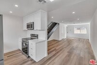 Building Photo - 6616 Sylmar Ave