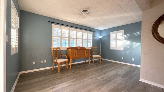 Building Photo - 1121 Clearwater Rd