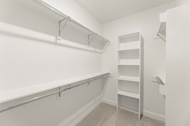 Building Photo - 2718 Grand Fountains Dr