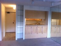 Building Photo - Regency Park