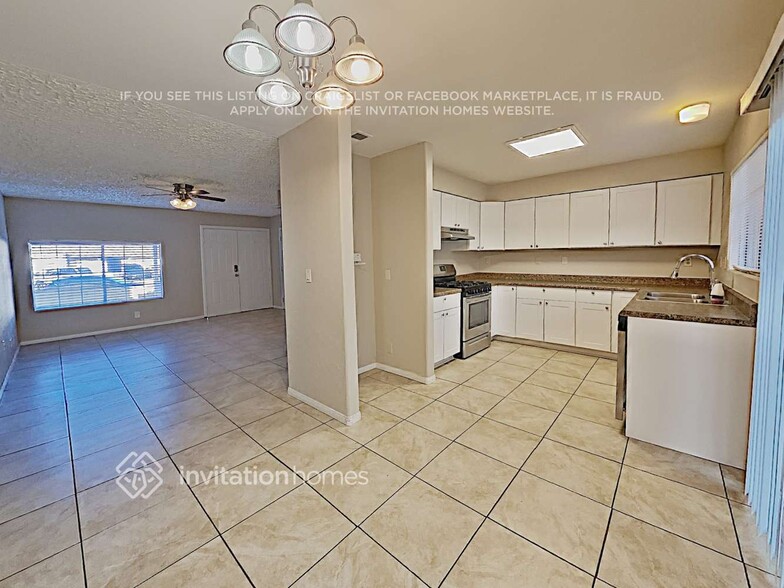 Building Photo - 270 Avenida de Suerte