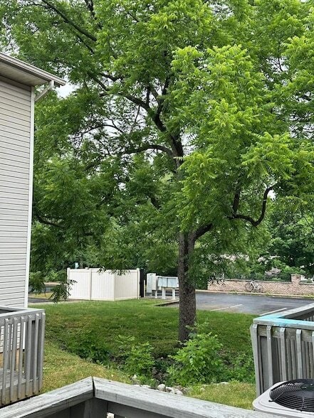 Building Photo - 648 E Sherwood Hills Dr