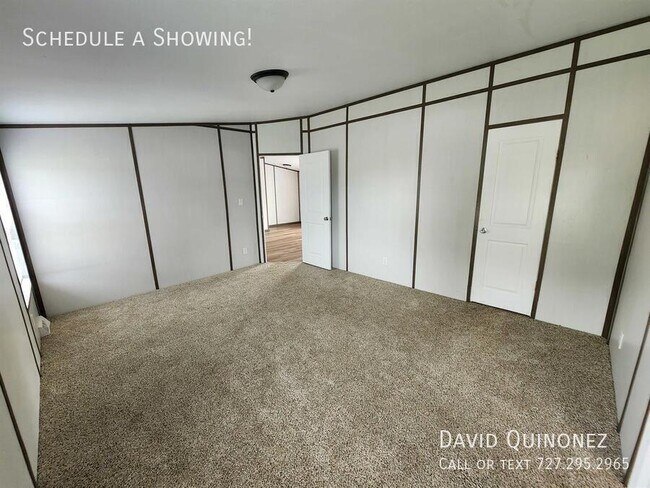 Building Photo - 4614 E Old Trail Rd