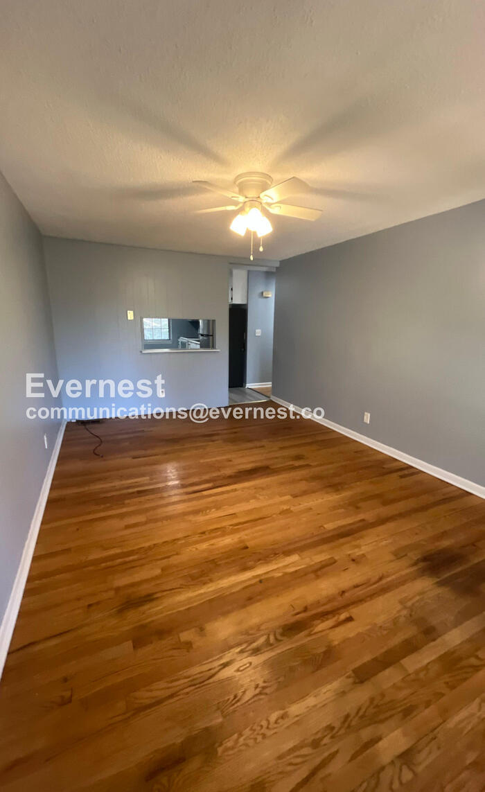 Building Photo - 18 Inglenook Dr