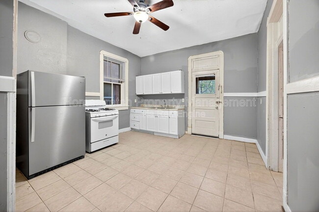 Building Photo - 8606 Church Dr