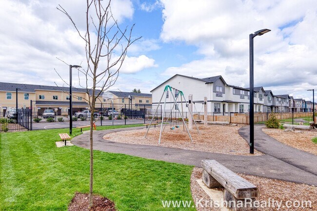 Building Photo - Modern 1-Year-Old NEW CONSTRUCTION 3 BR, 2.5 BA DR Horton Townhome with Community Playground