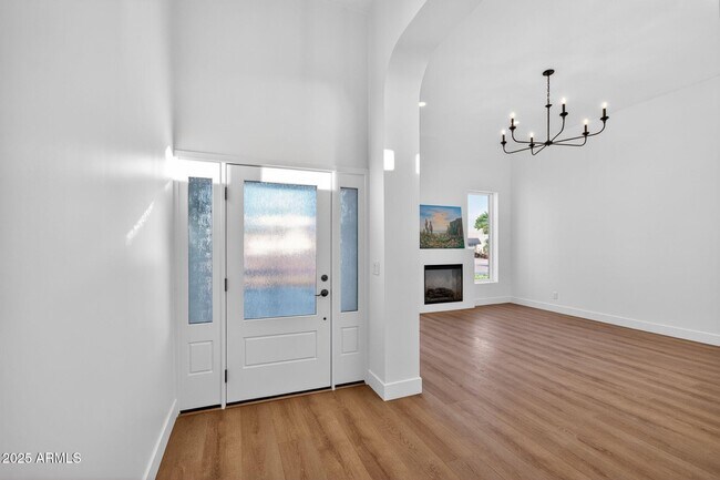 Building Photo - 6259 E Avalon Dr