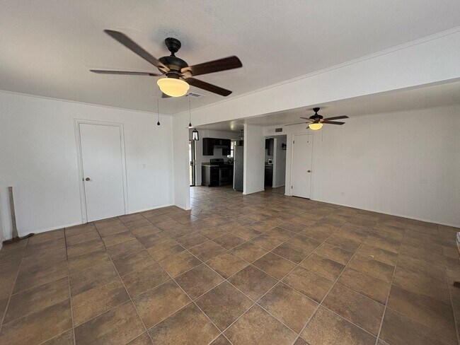 Building Photo - HOME FOR RENT IN NORTHEAST EL PASO