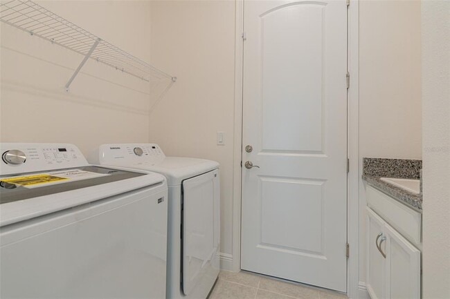 Building Photo - 13351 Camborne Pl