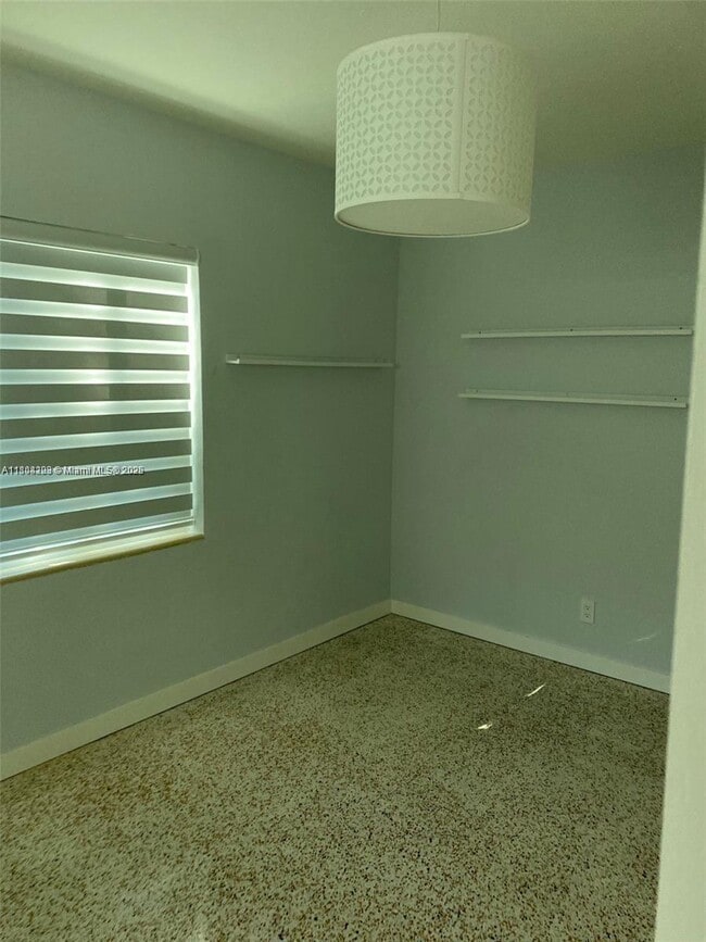 Building Photo - 6880 SW 77th Terrace