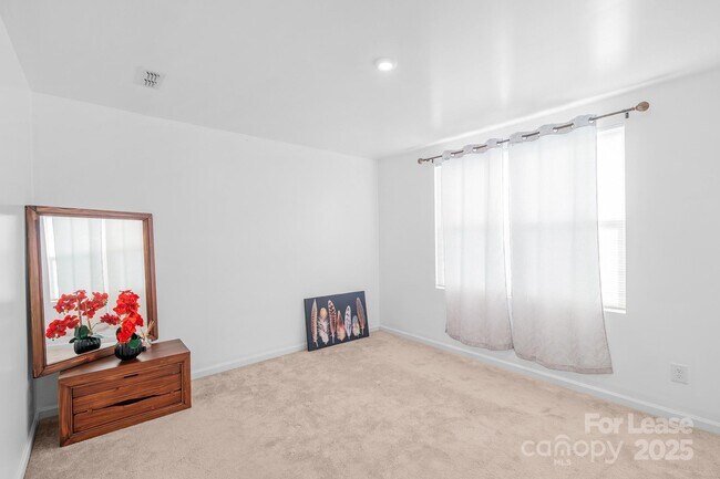 Building Photo - 2715 Sydney Overlook Ln