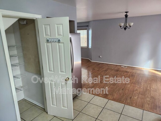 Building Photo - 6922 Gold Kings Ave