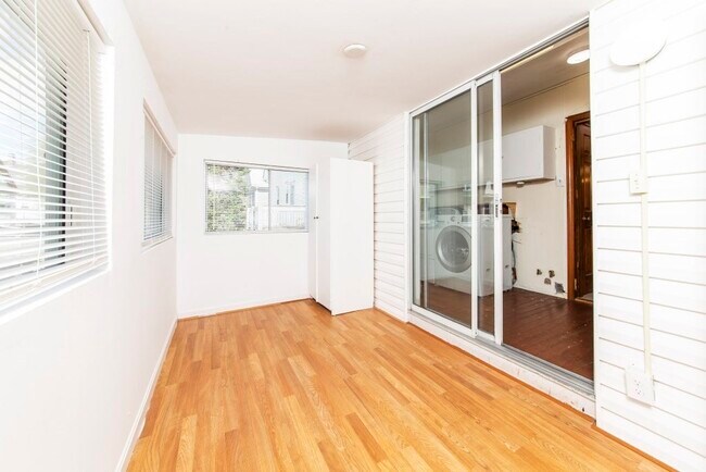 Building Photo - 27 Garrison Ave