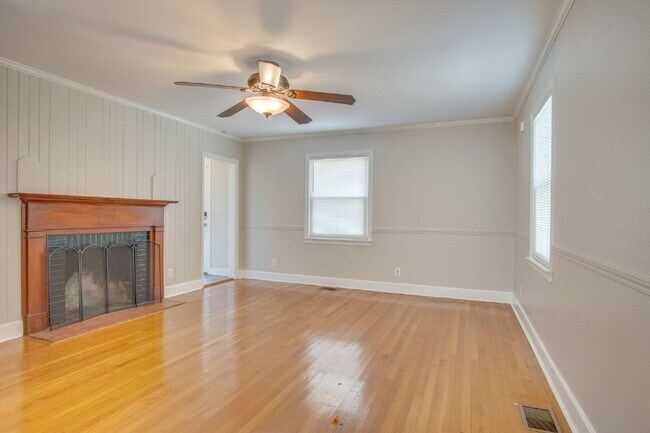 Building Photo - East Pensacola 4BR Home with Loft, Sunroom, Hardwood Floors & Updated Kitchen
