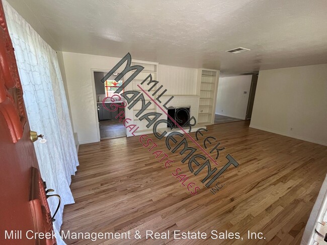 Building Photo - 3 br, 2 bath House - 1709 W. Laurel Ave