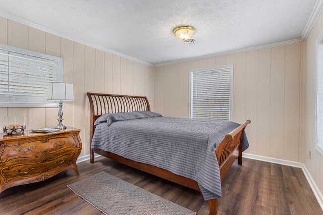 Building Photo - 2268 E Main St