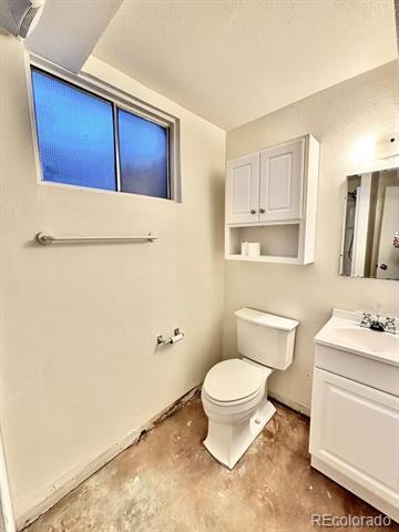 Building Photo - 12067 W Virginia Dr