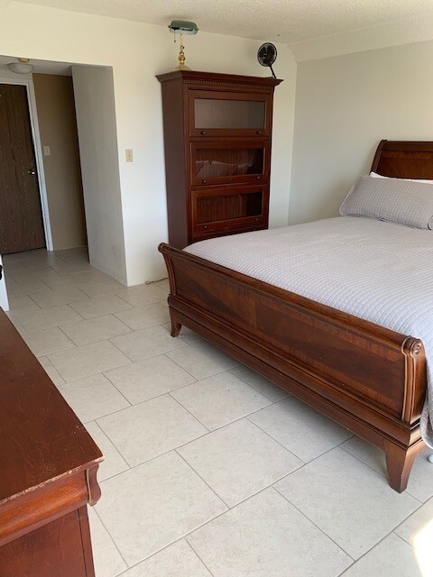 Generous 1 BR! - 85 Vista Rafael Pkwy