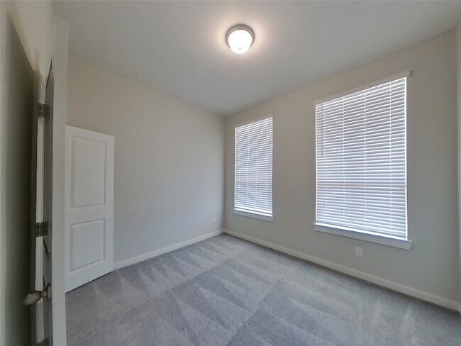 Building Photo - 2415 Cohorn Trl