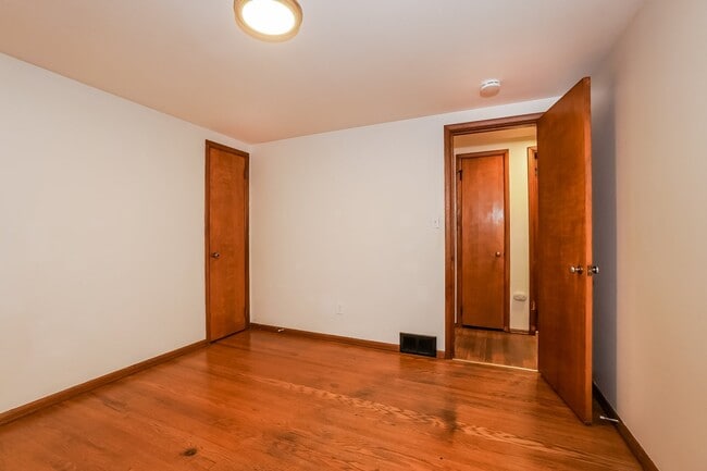 Building Photo - 1217 Homewood Ave SW