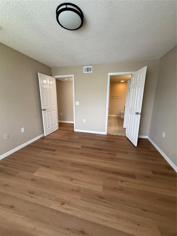 Building Photo - 1222 Bermuda Lakes Ln