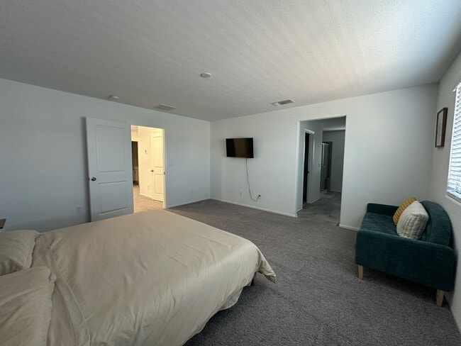 Building Photo - 7854 Lacemaker Ct