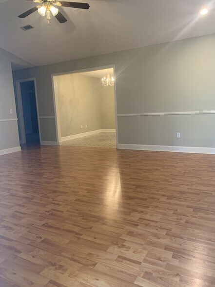 Building Photo - 1601 Red Fox Trail