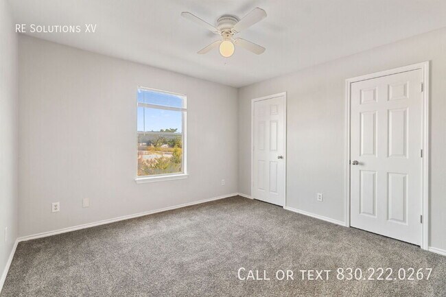 Building Photo - 10714 Mathom Landing