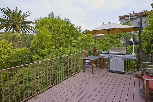 Building Photo - 2424 Tesla Ter