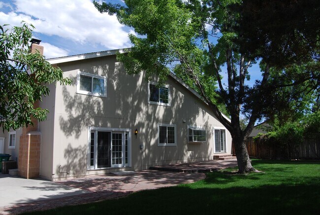 Building Photo - 4 Bedroom Home in Southwest Reno!