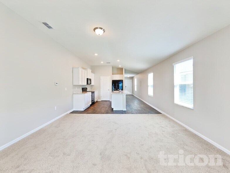 Building Photo - 2858 Buck Creek Pl