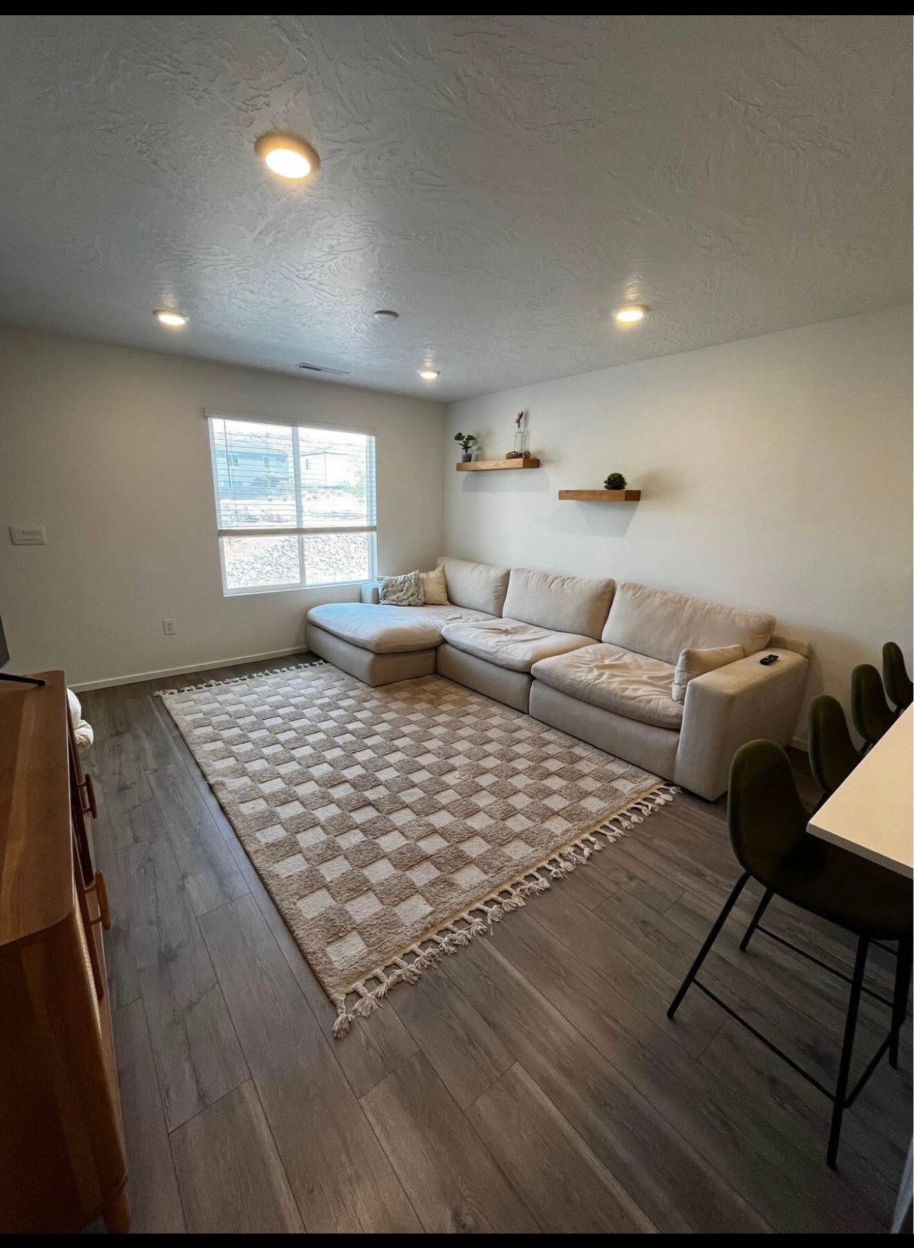 Building Photo - 3182 E Elkhorn Ln