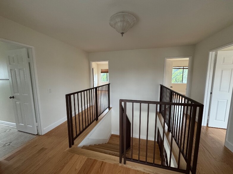 Building Photo - 4035 W 178th St
