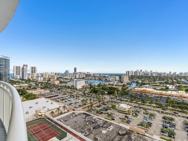 Building Photo - 1745 E Hallandale Beach Blvd