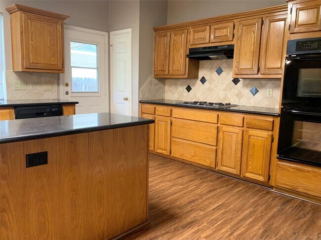 Building Photo - 4623 Chestnut Meadow Dr