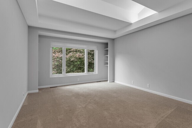 Building Photo - 4 Landmark Terrace