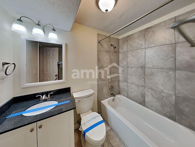 Building Photo - 3354 W 500 N