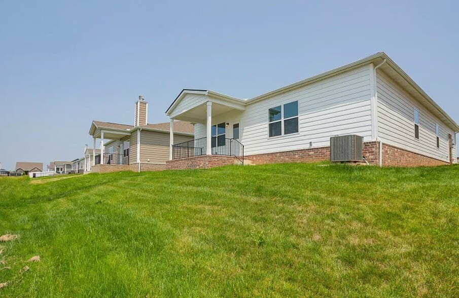 Building Photo - 3707 Clementine Ln