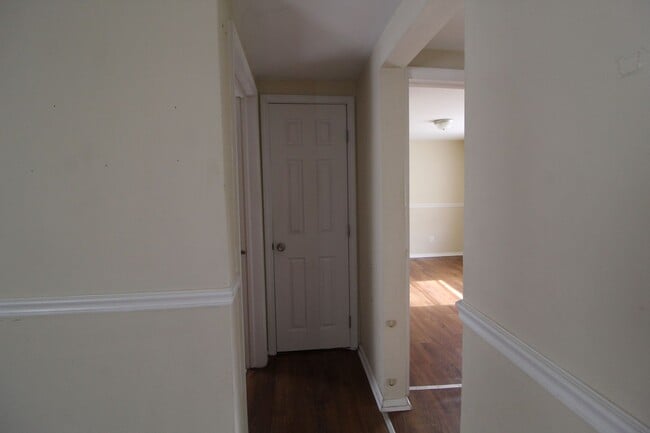 Building Photo - Private Home on 3 acres available now!