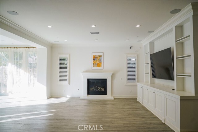 Building Photo - 111 Great Oak