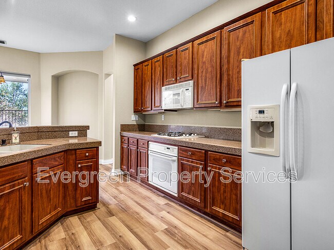 Building Photo - 12021 Gold Pointe Ln