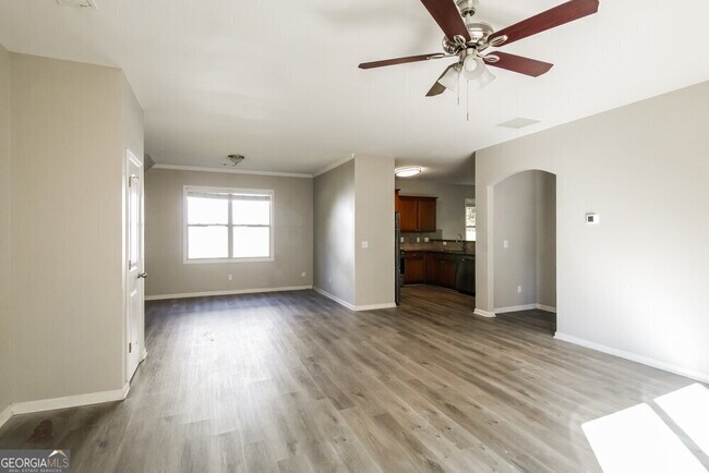 Building Photo - 30 Inverness Ave