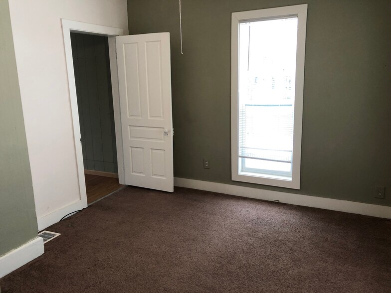 Building Photo - 901 Franklin St